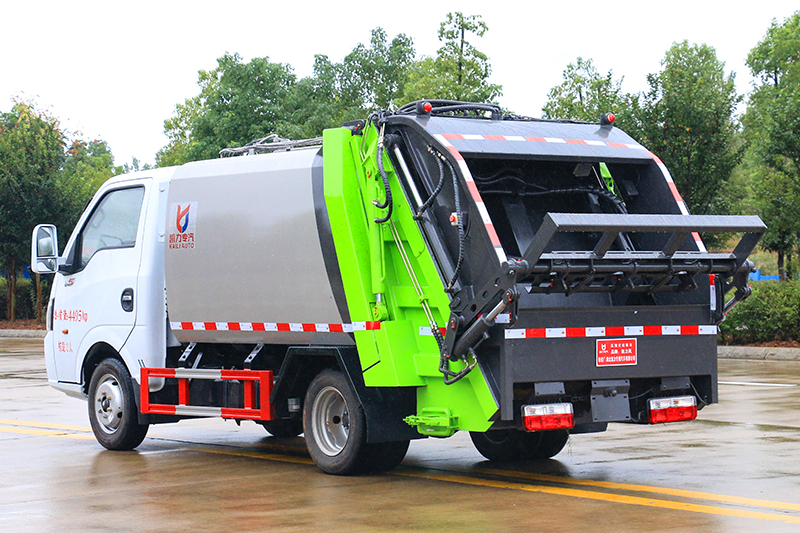 东风途逸压缩式垃圾車(chē)(4方 蓝牌)