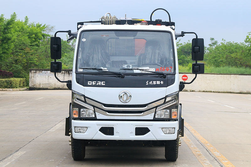 东风小(xiǎo)多(duō)利卡压缩式垃圾車(chē)(6方)
