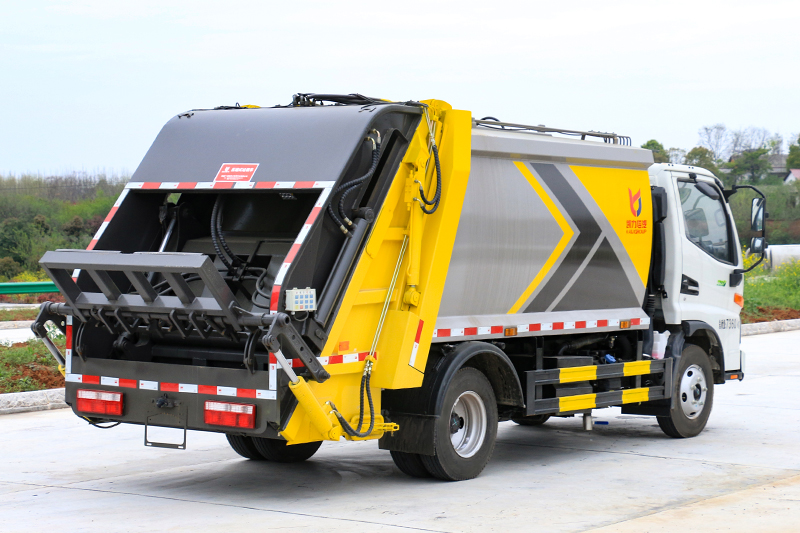 江淮骏铃V3压缩式垃圾車(chē)(6方)