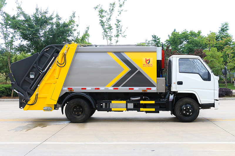 江铃顺达压缩式垃圾車(chē)(6方)