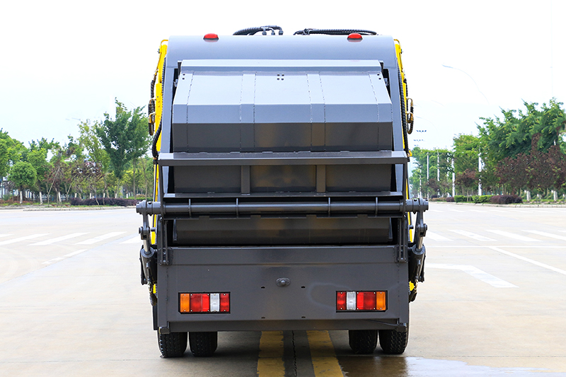 江铃顺达压缩式垃圾車(chē)(6方)