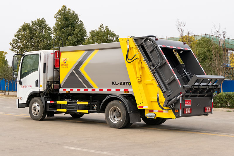 东风柳汽L2压缩垃圾車(chē)(13方)