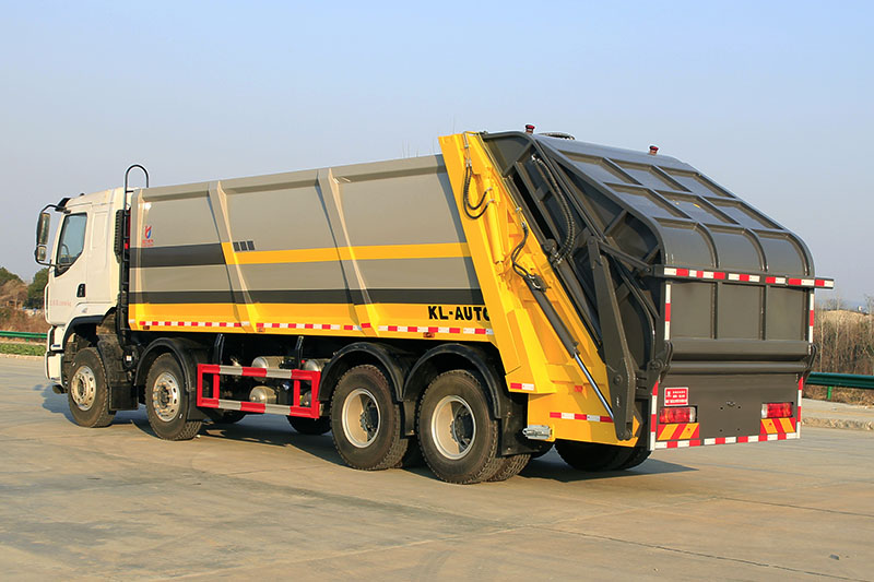 柳汽前四后八压缩垃圾車(chē)(25方)