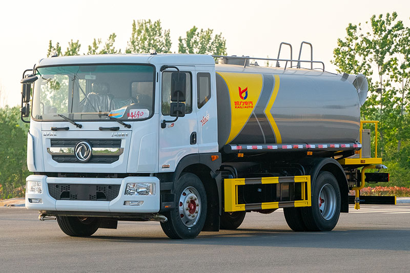 东风D9喷雾車(chē)(12方13.6方14方15.9方)(30米雾炮)