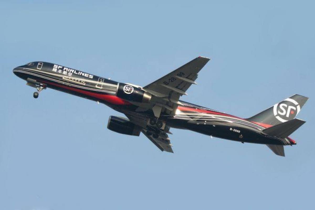 交通部发文(wén)部署飞行汽車(chē)&nbsp;卡車(chē)也能(néng)起飞?